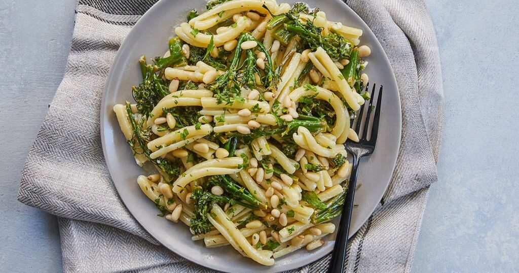 Broccolini pasta